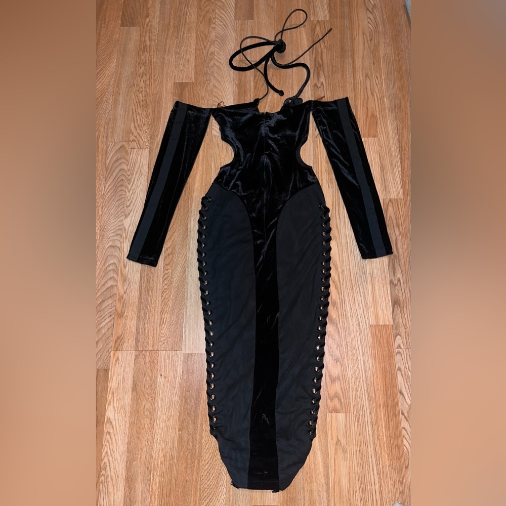 *RARE* BBX Brand Velvet Maxi Dress in Panther Black - Picture 2 of 4